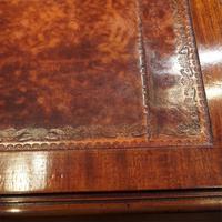 Edwardian Mahogany Large Pedestal Desk (8 of 13) Edwardian Mahogany Large Pedestal Desk (8 of 13)