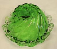 Antique Victorian Green Glass Frilled Bowl (5 of 6) Antique Victorian Green Glass Frilled Bowl (5 of 6)