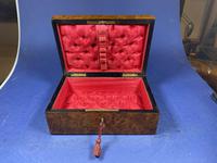 French 19th Century Burr Cedar Box. (6 of 14) French 19th Century Burr Cedar Box. (6 of 14)