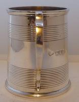 Goldsmiths & Silversmiths 1906 Hallmarked Solid Silver Tankard Christening Mug (10 of 12) Goldsmiths & Silversmiths 1906 Hallmarked Solid Silver Tankard Christening Mug (10 of 12)