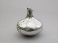 Victorian Cast Naturalistic Novelty Silver Onion Scent Bottle by E H Stockwell, London, 1881 (17 of 20) Victorian Cast Naturalistic Novelty Silver Onion Scent Bottle by E H Stockwell, London, 1881 (17 of 20)