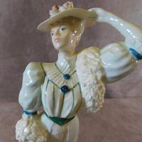 Coalport "Beatrice at the Garden Party" Limited Edition Figurine (7 of 9) Coalport "Beatrice at the Garden Party" Limited Edition Figurine (7 of 9)