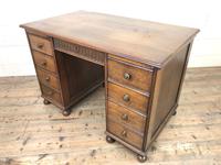 Early 20th Century Oak Kneehole Desk (12 of 14) Early 20th Century Oak Kneehole Desk (12 of 14)