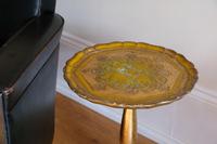 Gold giltwood Florentine three legged pedestal table (5 of 6) Gold giltwood Florentine three legged pedestal table (5 of 6)