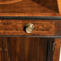 George III Chippendale-style Satinwood Pembroke Table (6 of 14) George III Chippendale-style Satinwood Pembroke Table (6 of 14)