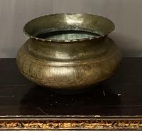 Good Size Persian 19th Century Patinated Brass Bowl (5 of 8) Good Size Persian 19th Century Patinated Brass Bowl (5 of 8)
