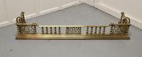 Superb Quality and design 19th Century Heavy Brass Fender (3 of 5) Superb Quality and design 19th Century Heavy Brass Fender (3 of 5)