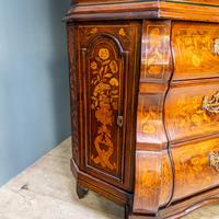 Marquetry Bombe Fronted Display Cabinet (4 of 14) Marquetry Bombe Fronted Display Cabinet (4 of 14)