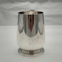 George V Sterling Silver Pint Mug Birmingham 1929 Suckling Ltd (6 of 7) George V Sterling Silver Pint Mug Birmingham 1929 Suckling Ltd (6 of 7)