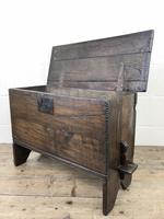 Small 18th Century Joined Oak Coffer (8 of 18) Small 18th Century Joined Oak Coffer (8 of 18)