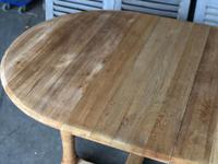 Round Farmhouse Dining Table with leaf (3 of 11) Round Farmhouse Dining Table with leaf (3 of 11)