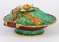 Minton Majolica Pottery Pedestal Chestnut Dish Dated 1867 (14 of 14) Minton Majolica Pottery Pedestal Chestnut Dish Dated 1867 (14 of 14)