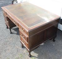1960s Large Mahogany Pedestal Desk with Brown Leather on Top (3 of 4) 1960s Large Mahogany Pedestal Desk with Brown Leather on Top (3 of 4)
