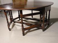 Good & Unusual Early 18th Century 8 Seater Gateleg Table (4 of 7) Good & Unusual Early 18th Century 8 Seater Gateleg Table (4 of 7)