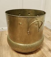 Large French Arts and Crafts Beaten Brass Log Bin (4 of 5) Large French Arts and Crafts Beaten Brass Log Bin (4 of 5)