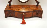 George III Mahogany Serpentine fronted, shield dressing table mirror (9 of 16) George III Mahogany Serpentine fronted, shield dressing table mirror (9 of 16)