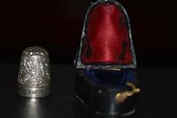 Edwardian 1901 Silver Thimble & Case by James Fenton, Birmingham (9 of 9) Edwardian 1901 Silver Thimble & Case by James Fenton, Birmingham (9 of 9)