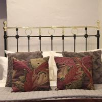 Black Victorian Brass & Iron Bedstead with Brass Circles (6 of 11) Black Victorian Brass & Iron Bedstead with Brass Circles (6 of 11)