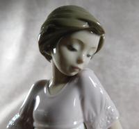 "Nina Con Palmatora" or "To Light The Way" Hand Modelled Porcelain Figure by Nao (8 of 8) "Nina Con Palmatora" or "To Light The Way" Hand Modelled Porcelain Figure by Nao (8 of 8)