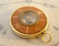 Vintage Pocket Watch Chain Compass Fob 1950s Tan Leather & Gilt Drum Case Fob FWO (4 of 9) Vintage Pocket Watch Chain Compass Fob 1950s Tan Leather & Gilt Drum Case Fob FWO (4 of 9)