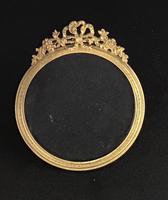 Edwardian Brass Circular Easel Photo Frame (4 of 4) Edwardian Brass Circular Easel Photo Frame (4 of 4)