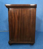 Victorian mahogany miniature chest of drawers (17 of 18) Victorian mahogany miniature chest of drawers (17 of 18)