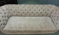Late Victorian Chesterfield Sofa (8 of 14) Late Victorian Chesterfield Sofa (8 of 14)