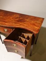 A Particularly Good George III Period Serpentine Mahogany Sideboard. (2 of 5) A Particularly Good George III Period Serpentine Mahogany Sideboard. (2 of 5)