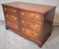 Bevan Funnell Figured Mahogany Chest of Drawers (7 of 9) Bevan Funnell Figured Mahogany Chest of Drawers (7 of 9)