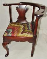 George II Red Walnut Corner Chair (7 of 7) George II Red Walnut Corner Chair (7 of 7)
