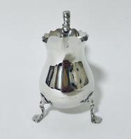 Antique Victorian Solid Silver Milk Jug (3 of 12) Antique Victorian Solid Silver Milk Jug (3 of 12)
