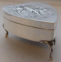 Rare Large 1904 Hallmarked Solid Silver Love Heart Pill Earring Jewellery Box (6 of 13) Rare Large 1904 Hallmarked Solid Silver Love Heart Pill Earring Jewellery Box (6 of 13)