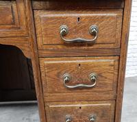 Oak Pedestal Desk (6 of 9) Oak Pedestal Desk (6 of 9)