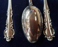 Cased Set of 6 Silver Teaspoons & Tongs (3 of 4) Cased Set of 6 Silver Teaspoons & Tongs (3 of 4)
