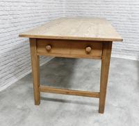 Large Farmhouse Pine Kitchen Table (2 of 9) Large Farmhouse Pine Kitchen Table (2 of 9)