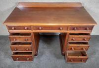 Victorian Mahogany Twin Pedestal Desk (3 of 9) Victorian Mahogany Twin Pedestal Desk (3 of 9)