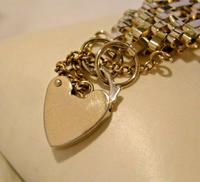 Vintage Gate Bracelet 12ct Gold Plated 1970s Heart Padlock 7 1/2" Length 15.5 Grams (7 of 10) Vintage Gate Bracelet 12ct Gold Plated 1970s Heart Padlock 7 1/2" Length 15.5 Grams (7 of 10)