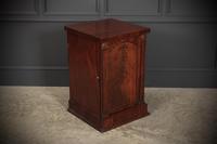 Pair of William IV Flame Mahogany Pedestal Cabinets (12 of 15) Pair of William IV Flame Mahogany Pedestal Cabinets (12 of 15)