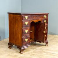 Georgian Knee Hole Desk (6 of 8) Georgian Knee Hole Desk (6 of 8)