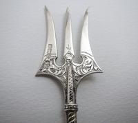Antique Edwardian 1902 Solid Sterling Silver & Mother of Pearl Bread Muffin Cake Fork Server (5 of 5) Antique Edwardian 1902 Solid Sterling Silver & Mother of Pearl Bread Muffin Cake Fork Server (5 of 5)