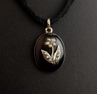 Victorian mourning locket pendant, 15ct gold, pearl (8 of 13) Victorian mourning locket pendant, 15ct gold, pearl (8 of 13)