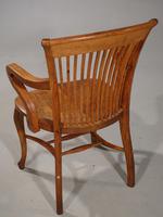 Well-Formed Early 20th Century Golden Oak Desk Chair (3 of 5) Well-Formed Early 20th Century Golden Oak Desk Chair (3 of 5)