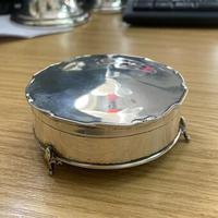 1913 Antique Sterling Silver Mappin & Webb Trinket Box (4 of 5) 1913 Antique Sterling Silver Mappin & Webb Trinket Box (4 of 5)