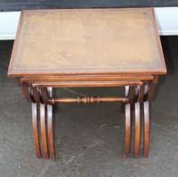1960s Nest of 3 Mahogany Tables with Brown Leather Tops (4 of 6) 1960s Nest of 3 Mahogany Tables with Brown Leather Tops (4 of 6)
