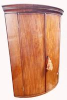 A Lovely George III Mahogany Bowfronted Hanging Wall Corner Cabinet (2 of 6) A Lovely George III Mahogany Bowfronted Hanging Wall Corner Cabinet (2 of 6)