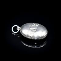 Antique Aesthetic Ivy Sterling Silver Oval Locket Pendant (8 of 10) Antique Aesthetic Ivy Sterling Silver Oval Locket Pendant (8 of 10)
