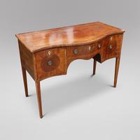 A Regency mahogany serpentine fronted sideboard (2 of 4) A Regency mahogany serpentine fronted sideboard (2 of 4)