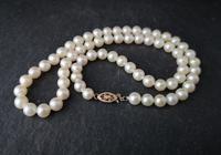 Vintage 1940s Cultured Pearl necklace, 14k gold (8 of 11) Vintage 1940s Cultured Pearl necklace, 14k gold (8 of 11)