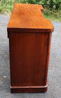 1900's Large Well Fitted Breakfront Mahogany 3 Door Sideboard + Key (4 of 5) 1900's Large Well Fitted Breakfront Mahogany 3 Door Sideboard + Key (4 of 5)