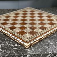 Rosewood bone and mother of Pearl chess board (3 of 7) Rosewood bone and mother of Pearl chess board (3 of 7)